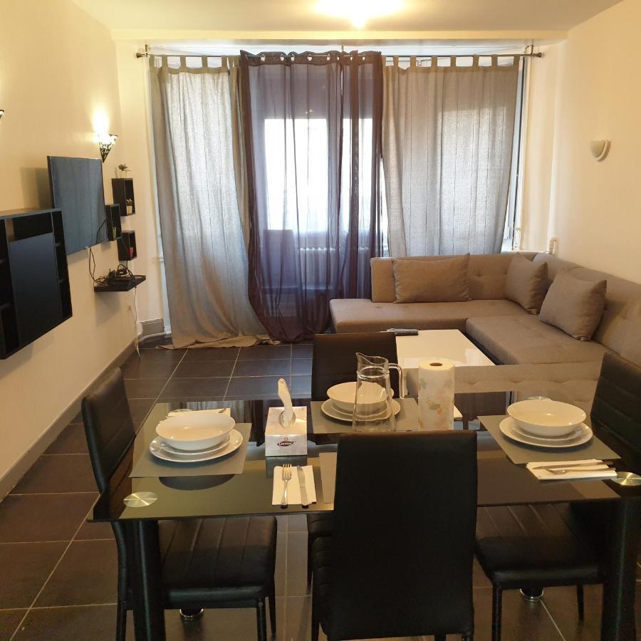 Appartement T2 Courte Duree Coup De Coeur Toute A 5 Minutes Saint-Etienne  Kültér fotó